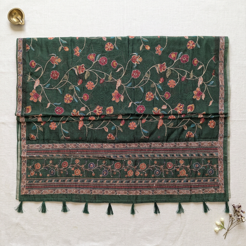 Revised green open-pallu image with full borders
